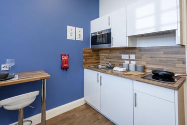 1 bed flat, St Leonards Gate, City Centre, Lancaster, LA11NN - Image 2